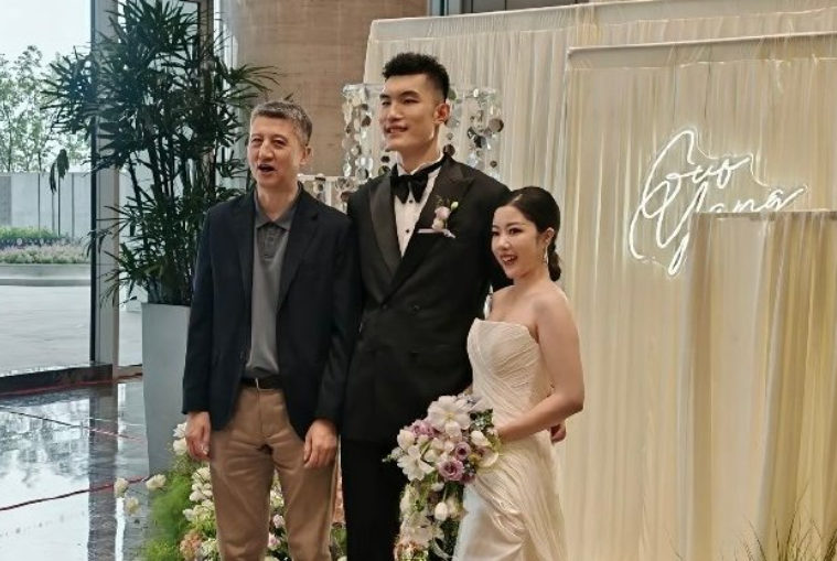 pg电子官网-幸福美满！郭凯近日在苏州举办婚礼，郭士强到场出席
